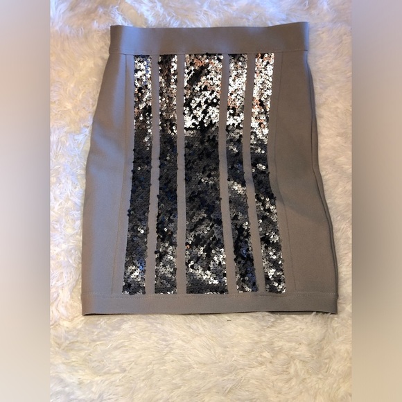 VENUS Grey and Silver Sequin Bandage Mini Skirt size XS-S NWOT - Picture 8 of 14